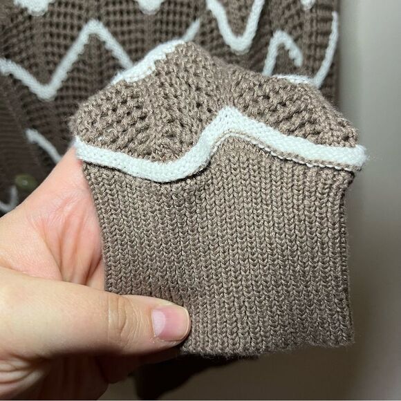 Andree by Unit Women’s Plus V-Neck Cardigan Loose Weave Chevron Stripe Brown 1X - Picture 7 of 7